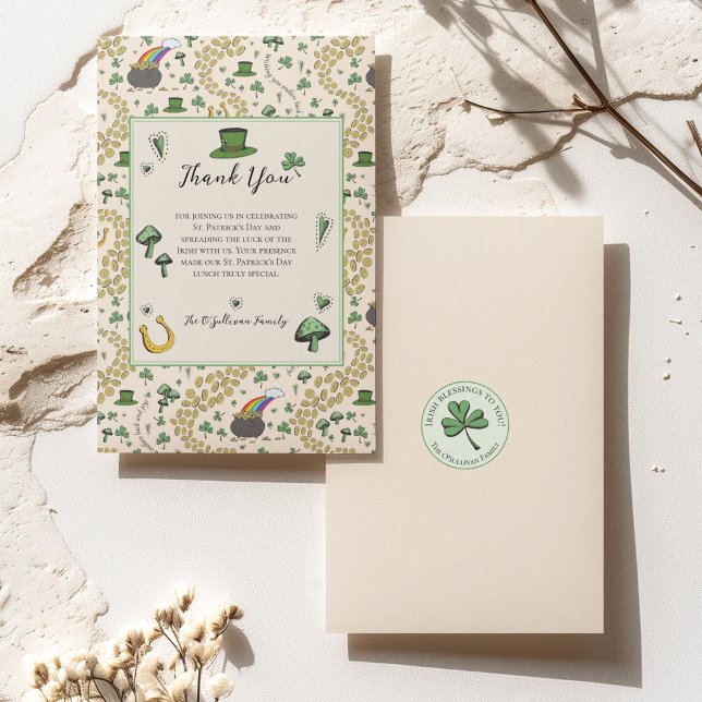 Dia de São Patrício Verde e Cream Cartões de agrad (This fun cream St. Patrick's Day Thank You card has a customizable Photo, Thank You message and Name)
