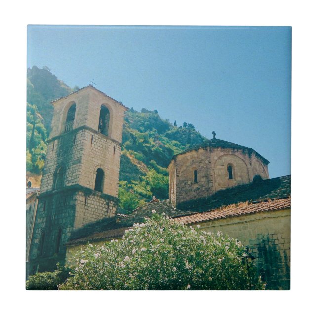 Dia de Verão em Kotor - Montenegro (Frente)