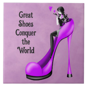 Diva da Moda em Stiletto Roxo