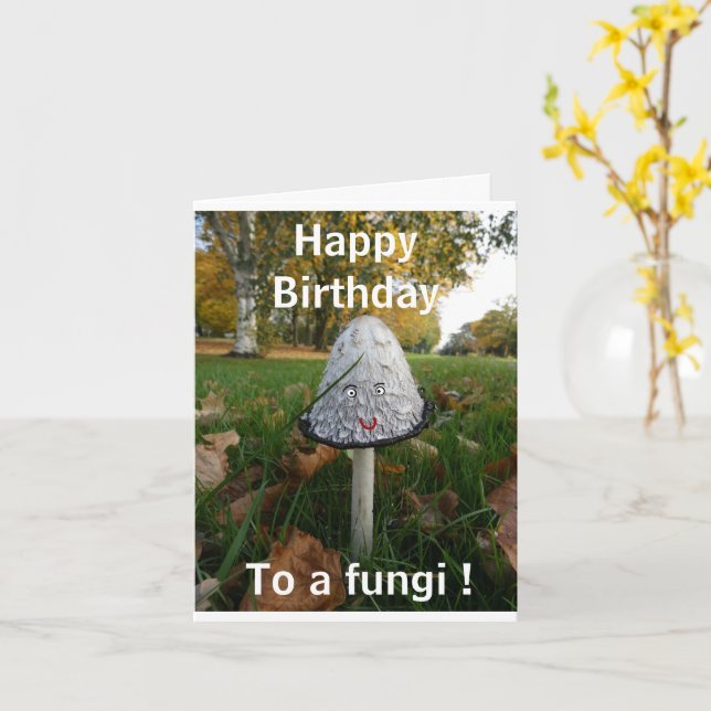 Diversão Fungi Feliz Cartão de Aniversário - perso (Flor Amarela)