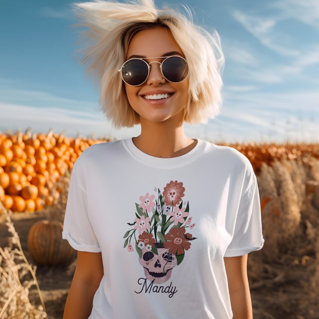Diversão Spookling Floral Halloween Skull (Fun Spooky Blooming Floral Halloween Skull T-Shirt)