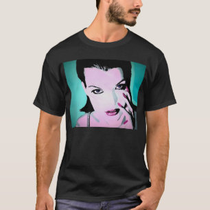 do "natação de pintura verão" em uma camisa