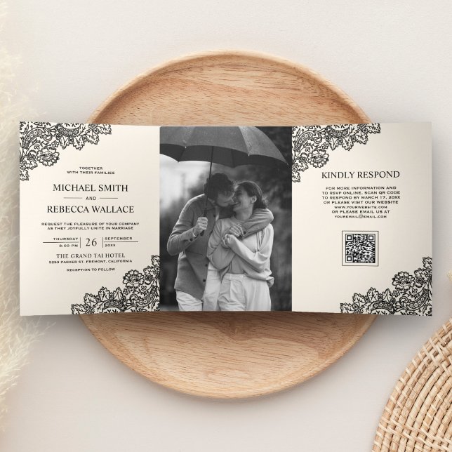Dobra Tripla Convite de Casamento com Código QR e Foto Creme Ma (Criador carregado)