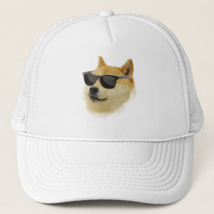 Doge no boné das máscaras