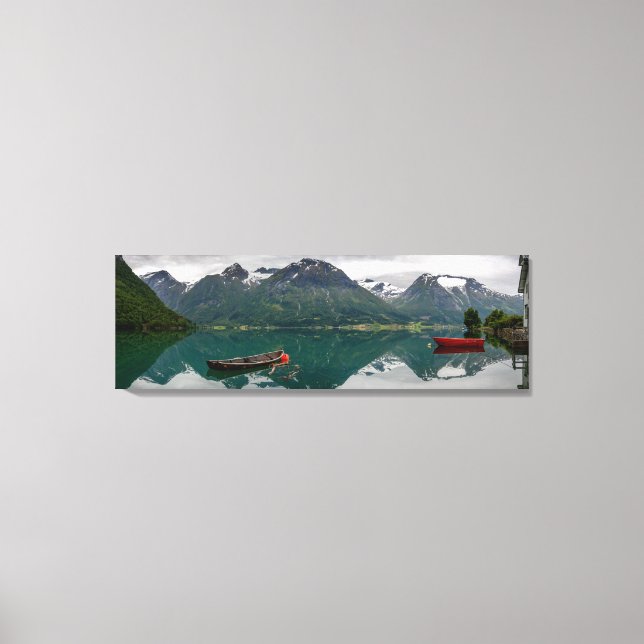 Dois barcos a remos com reflexo na canvas do lago (Frente)