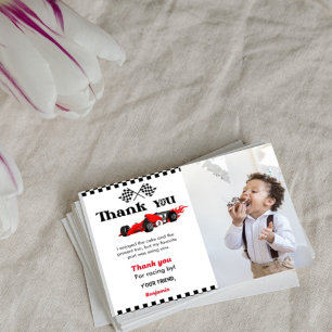 Dois cartões de agradecimentos de festas de aniver