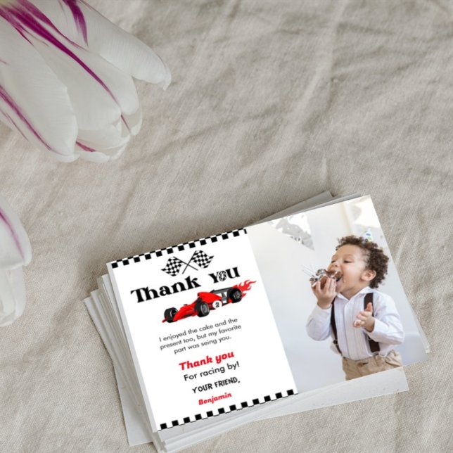 Dois cartões de agradecimentos de festas de aniver (Criador carregado)