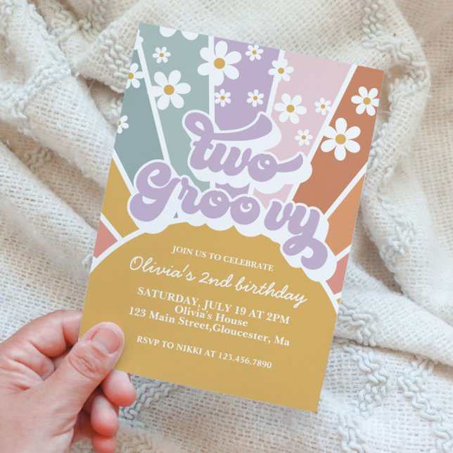 Dois Convites Retro Groovy Sunshine Rainbow Daisy (Criador carregado)