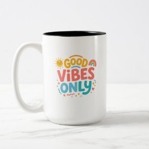 Dois Tons Caneca de café com vibrações positivas em arco-íri
