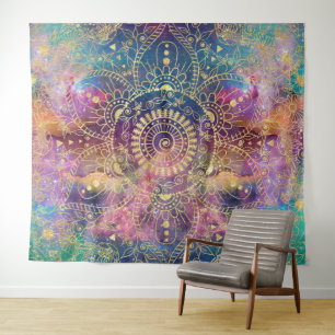 Dourada aquarela e tapeçaria de mandala nebula