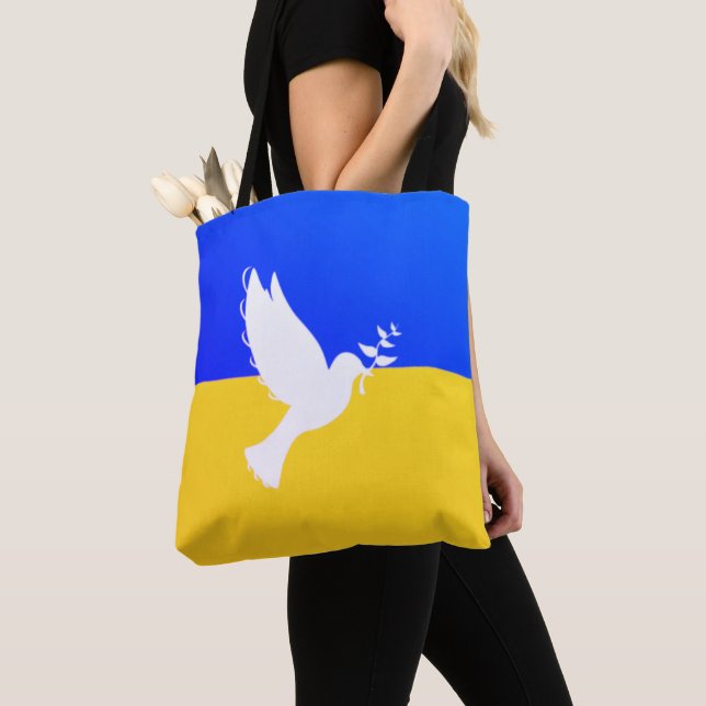 Dove of Peace Tote Bag Flag of Ucrânia Support (Close Up)