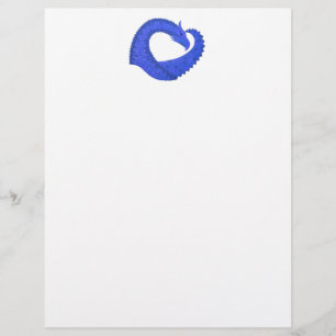 Dragão de coração azul sobre branco