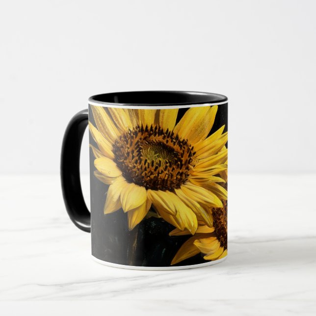 Duas Girassóis Estilo Artístico em Caneca de Café  (Frente Esquerda)