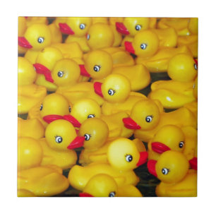 Duckies de borracha amarelos bonitos