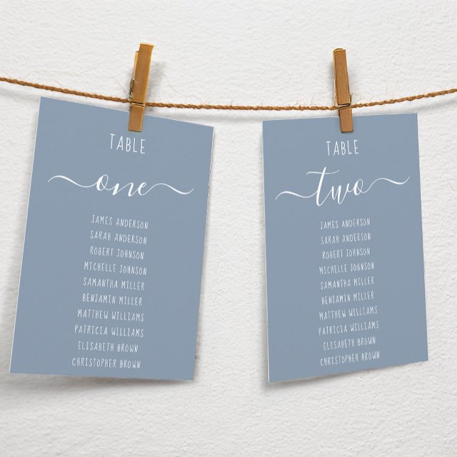 Dusty Blue Modern White Script Seating Chart Card (Criador carregado)