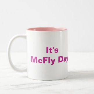 É rosa da caneca do dia de McFly
