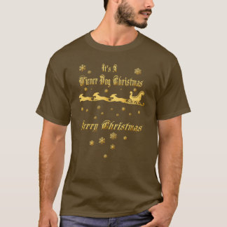 É uma camisa do Natal do cão do Wiener