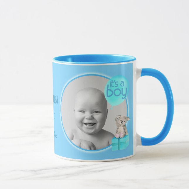 É uma nova caneca fotográfica comemorativa do bebê (Direita)