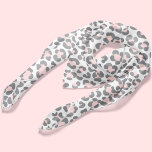 Echarpe Cinza e padrão-leopardo da tendência rosa<br><div class="desc">Trendy e design de padrão clássico de leopardo chic.</div>