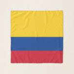 Echarpe Escarpa Quadrada com bandeira da Colômbia<br><div class="desc">Adicione um toque de talento colombiano à sua coleção acessória com nosso lenço quadrado exclusivo com a bandeira da Colômbia! Feito com cuidado, este cachecol quadrado é mais do que apenas um acessório na moda; é uma celebração vibrante da herança colombiana e do orgulho cultural. A design de revelação mostra...</div>