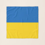 Echarpe Escarpa Quadrada com bandeira da Ucrânia<br><div class="desc">Adicione um toque de orgulho ucraniano ao seu guarda-roupa com o nosso cachecol quadrado exclusivo com a bandeira da Ucrânia! Criado com muita atenção aos detalhes, este cachecol é mais do que apenas um acessório na moda; é uma celebração do patrimônio e orgulho cultural da Ucrânia. O vibrante design mostra...</div>