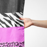 Echarpe Impressão Leopardo, Impressão Zebra, Impressão Ani<br><div class="desc">Padrão elegante,  na moda e sofisticado de leopardo e zebra em cor rosa. Presente moderno e moderno,  perfeito para o amante da impressão animal em sua vida.</div>