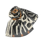 Echarpe Linda e elegante roupa étnica africana de lama<br><div class="desc">Enrole-se em cultura e estilo com nossa linda e elegante trama de lama africana. Criado a partir de tecidos de alta qualidade, este espantoso cachecol apresenta padrões intrincados inspirados nos tradicionais designs de tecido de lama africano. Seu design versátil o torna perfeito para qualquer ocasião, seja você se vestindo para...</div>