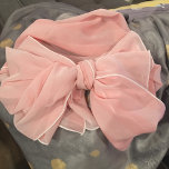 Echarpe Padrão de faixa rosa pálido<br><div class="desc">Padrões De Grelha Rosa, Pastel, Muito Sutil, Chiffon Scarf. Você quase não percebe a faixa que é tão sutil. Cor muito bonito e um lindo cachecol.</div>