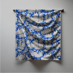 Echarpe Quadrado elegante azul escuro toile de jouy<br><div class="desc">Vintage retro azul escuro toile de jouy Scarf. Melhore o seu guarda-roupa com a elegância eterno de toile de jouy vintage designs, inspirada pelos padrões requintados das cenas do campo francês. Estas sofisticadas impressões Toile são uma raiva constante no momento, belas designs que trazem beleza natural e charme. Este cachecol...</div>