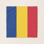 Echarpe Scarf ao quadrado com bandeira da Romênia<br><div class="desc">Adicione um toque de orgulho romeno ao seu guarda-roupa com o nosso cachecol quadrado exclusivo com a bandeira da Romênia! Feito com muita atenção aos detalhes, este cachecol é mais do que um mero acessório em moda; é uma celebração do patrimônio e orgulho cultural da Romênia. A vibrante design mostra...</div>