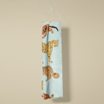 Echarpe Tiger, Cheetah E Leopardo<br><div class="desc">Tiger, chita e desenhos do leopardo contra um fundo de turquesa muito leve.</div>