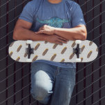Eclair Donuts Aquarela Nome Confeitos Skate<br><div class="desc">Skateboard com padrão de design de donut Eclair com design de fundo de donuts pintados à mão e confeitos.</div>