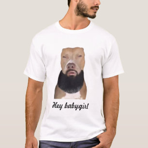 Ei, garotinha camisa despreocupada
