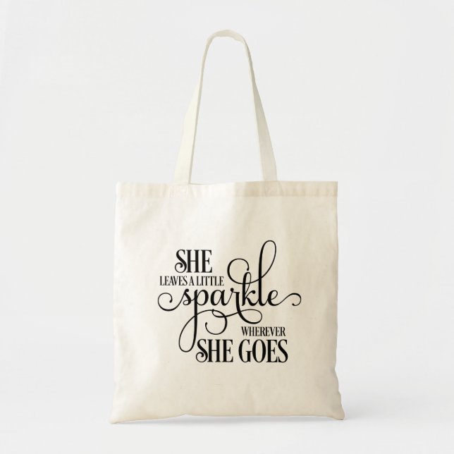 Ela deixa uma pequena bolsa de tote (Frente)