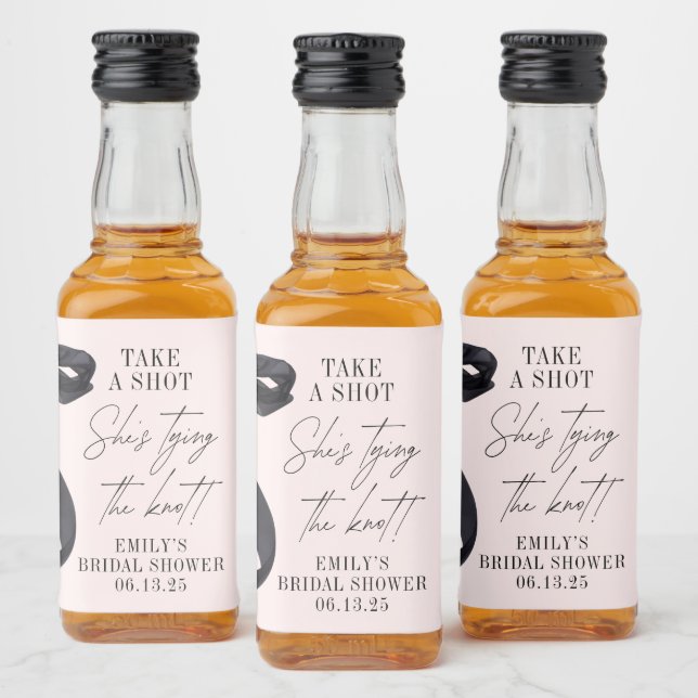 Ela é a favor do Partido do Chá de panela do Casan (Garrafas)