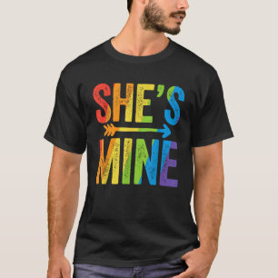 Ela é a minha orgulha lésbica T camisa noiva LGBT 