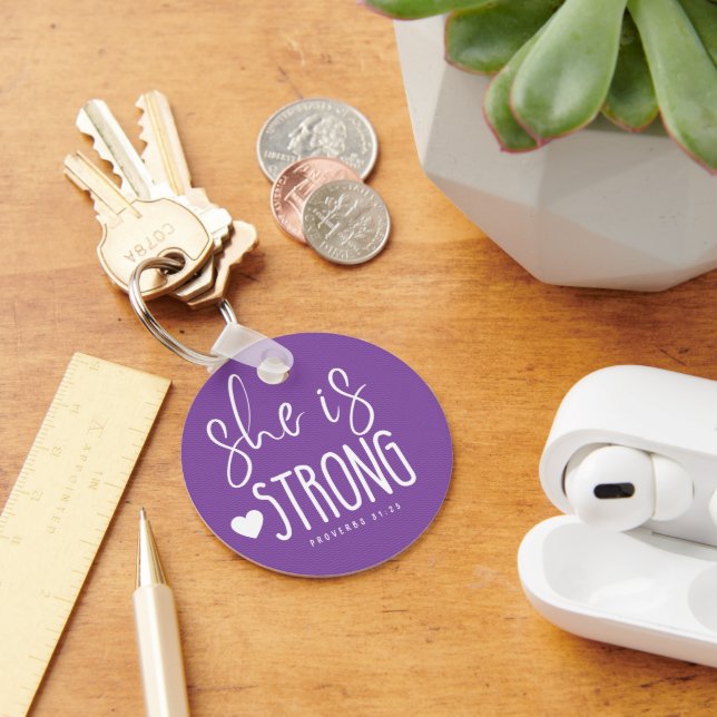 Ela é forte provérbios 31:25 Chaveiro de círculo m (Mesa)