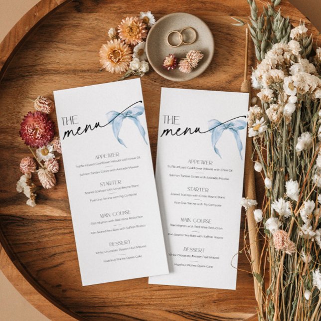 Ela é o arco azul do Chá de panela do casando (Criador carregado)