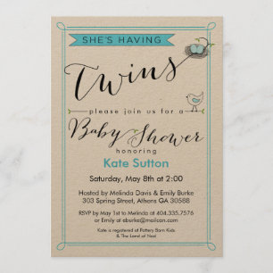 Ela está tendo um convite para Chás de fraldas g