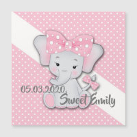 Elefante bonitinho de desenho animado em polca bra