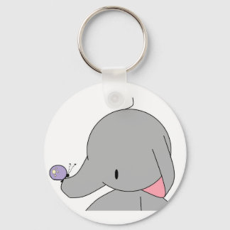 elefante com chaveiro de borboleta