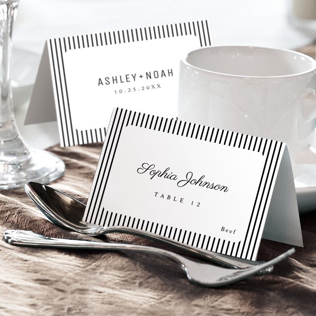 Elegância Preto e Branco Cartão de Localização Dob (Black & White Elegance Classy Foldable Place Card)