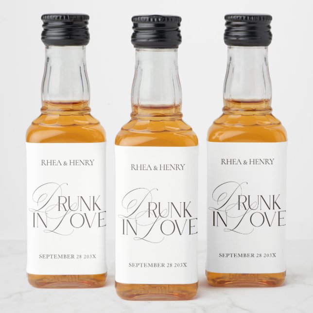 Elegant Black & White Drunk in Love Mini  (Garrafas)