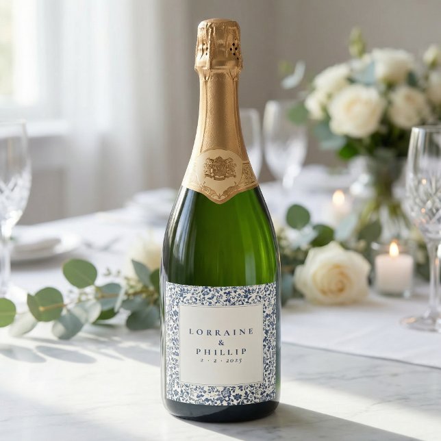 Elegant blue floral classic wedding (Elegant blue floral classic wedding sparkling wine label.)