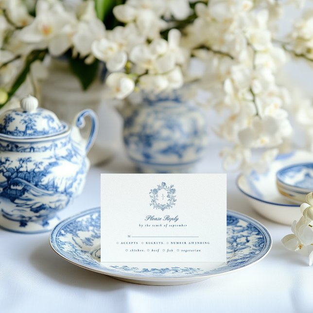 Elegant Blue Script Floral Crest Wedding RSVP (Criador carregado)