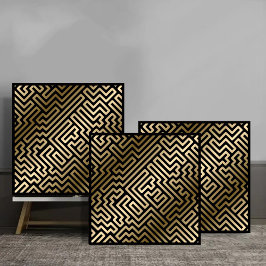 Elegant Gold Maze Geometric Luxury Design