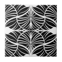 Elegante Art Deco White & Black Gouache Scallops