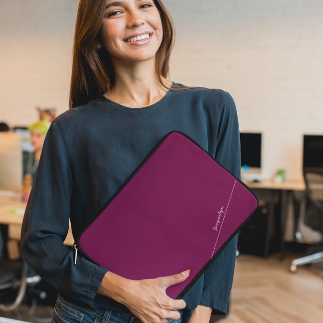 Elegante capa para laptop Vermelho Vinho com Nome (Criador carregado)