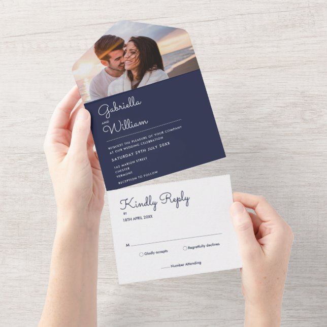 Elegante Convite de Casamento com Foto e Monograma (Aba destacável)