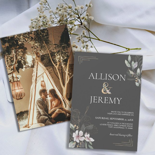 Elegante Convite de casamento Floral de Cores Aquá (charcoal gold botanical greenery spring wedding invite)